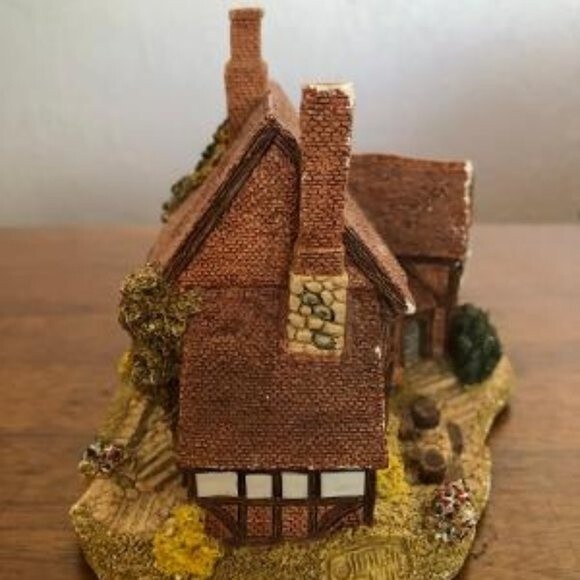 CROWN INN BY LILLIPUT LANE - Picture 4 of 7